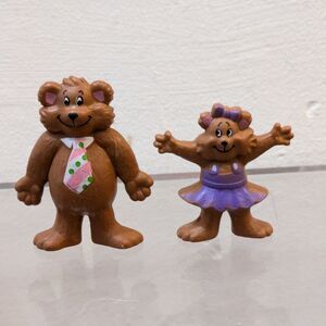Vintage General Mills Cereal Berry Bears Fruit Snacks Papa PVC Figure and Girl